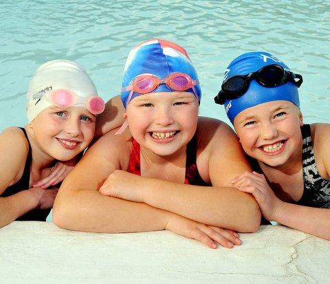 Nine-year-old pals Katrin Blears, Holly Portz and Kate Hodson have set out to ‘swim the Channel’ in aid of charity this autumn. 
