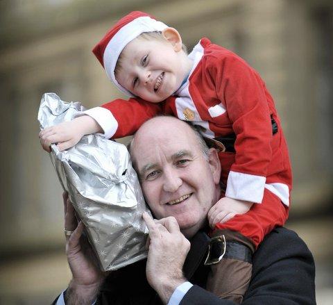 Telegraph & Argus readers are being asked to give a gift and raise a smile for children with cancer this Christmas. 
Colin Nesbitt’s Little Heroes Cancer Trust has started its Holiday Toydrive appeal and needs festive shoppers to help. 