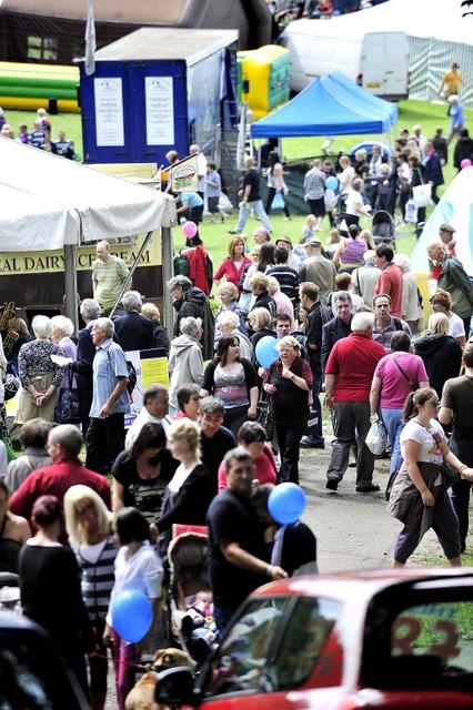 Myrtle Park was thronged with visitors at the 2010 Bingley Show