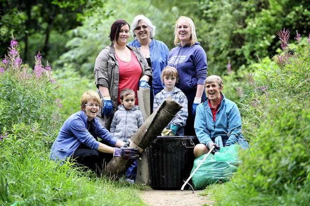Volunteers got stuck in to clean up a former railway line between Eccleshill and Fagley.
The route from Wharncliffe Grove has been blighted by littering and fly-tipping. 