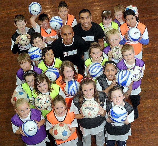 Bradford City’s club captain Zesh Rehman has launched his Zesh Rehman Foundation Programme.
Twenty children, aged nine to 11, at Hill Top Church of England Primary School, Low Moor, Bradford, were the first to benefit.