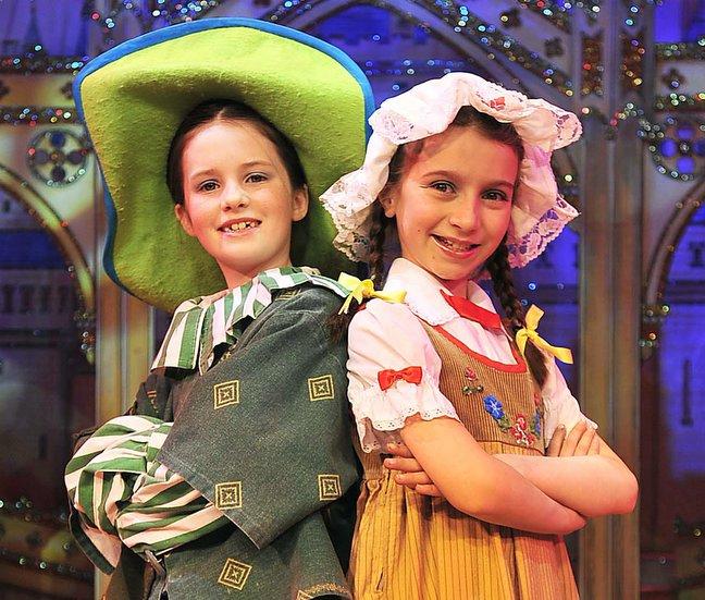Two young performers have stepped in to ensure the show goes on, after one of Snow White’s seven dwarfs slipped on ice and ended up in hospital.
His role in Snow White and the Seven Dwarfs has been taken on by Sunbeams Catriona Ford and Katy Barber.