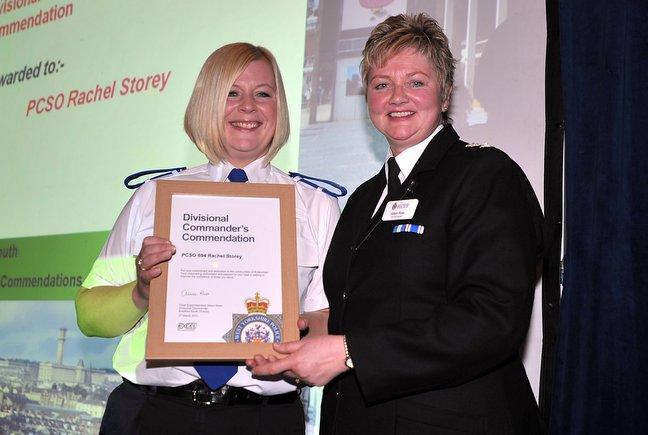 Rachel Storey receives her Divisional Commanders Commendation from Chief Supt Alison Rose.