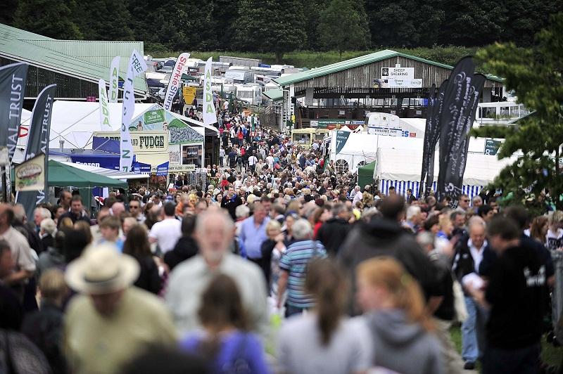 Crowds flock to the opening day of the Great Yorkshire Show.