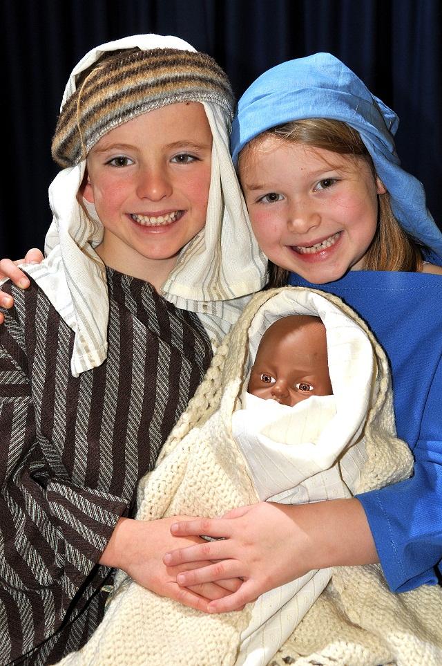 Harry Pinkney and Prue Farndale-Smith as Mary and Joseph in the Idle CE Primary school’s nativity Mary’s Knitting
