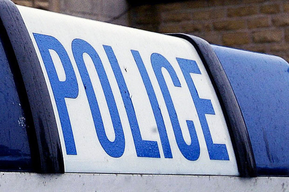 Bradford mum arrested for leaving two young children home alone - Bradford Telegraph and Argus