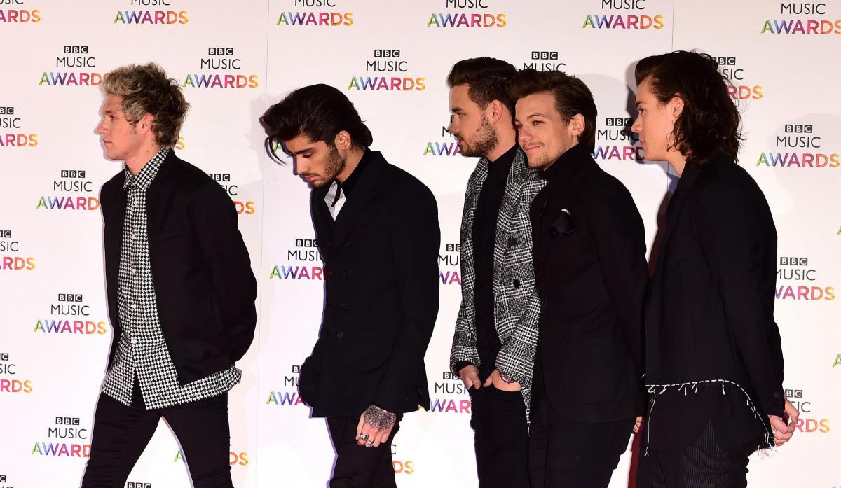 One Direction at the BBC Music Awards in 2014