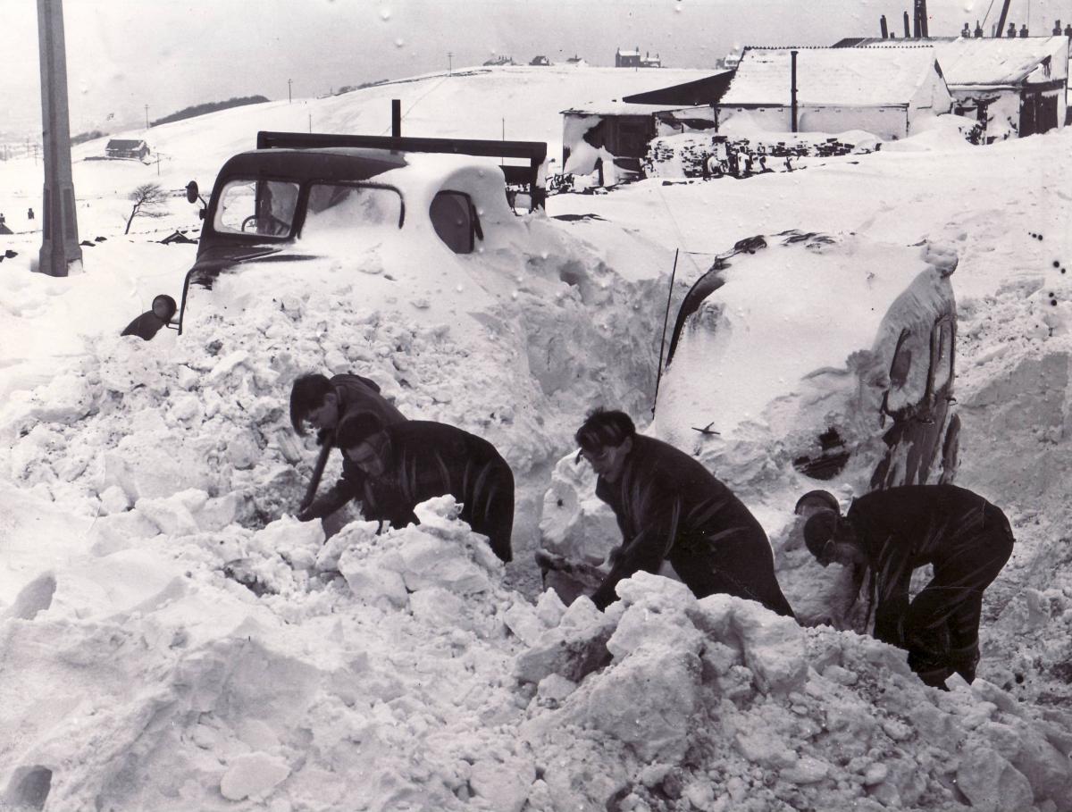People clearing snow in Queensbury in 1953