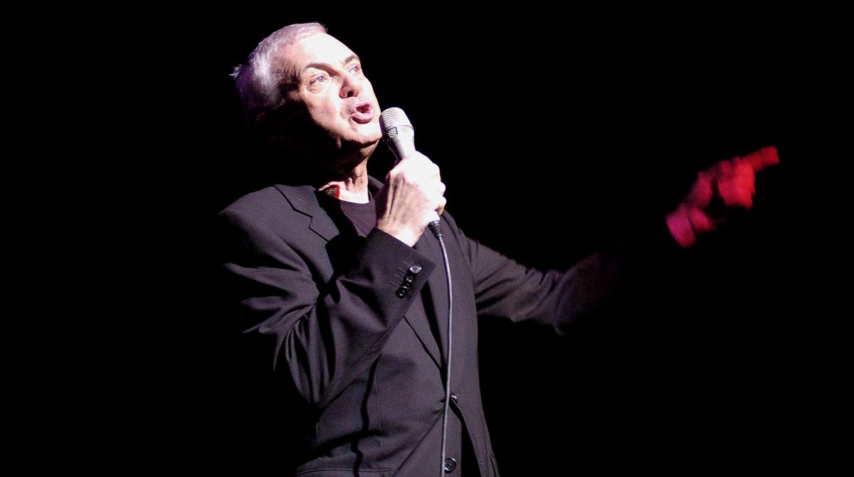 1960s performer Gene Pitney on stage at St George's Hall in 2004