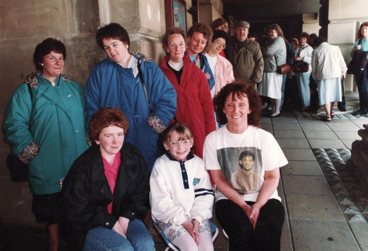 Queues at St George's Hall for Daniel O'Donnell tickets in June 1993