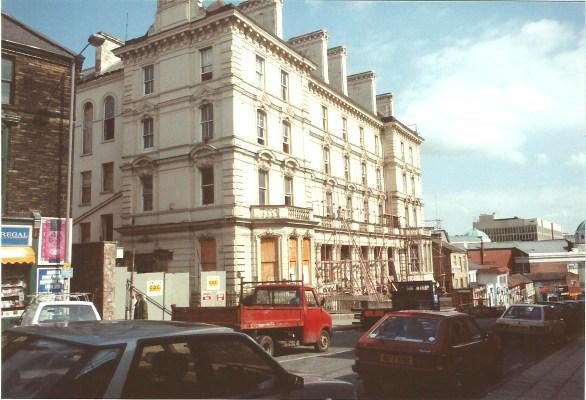 Peter Haigh also sent us this picture of the Victoria Hotel, taken in 1992