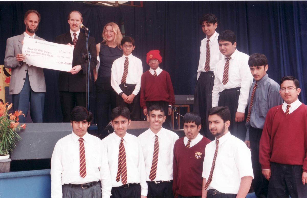 Belle Vue boys receive prizes in 1997