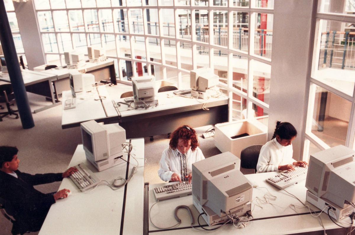 Dixons CTC computer centre 1990