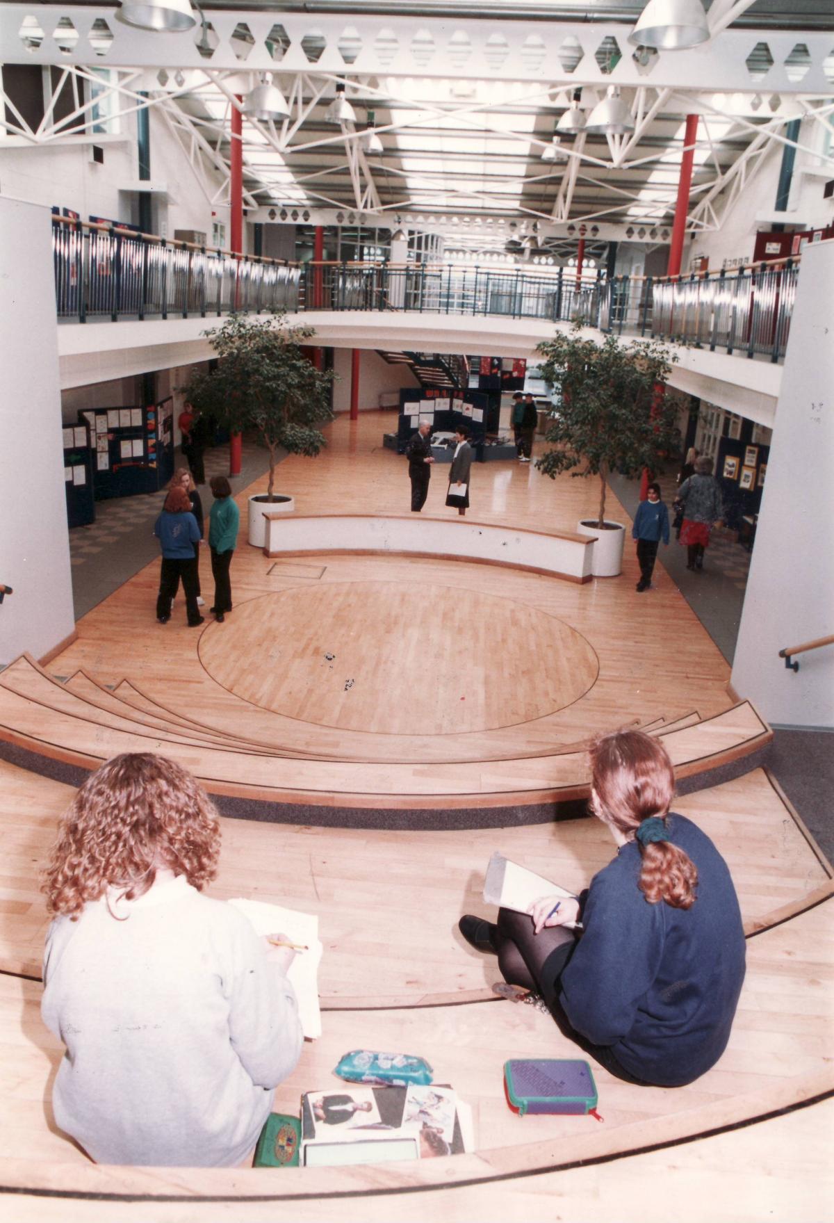 Dixons CTC's main entrance 1993