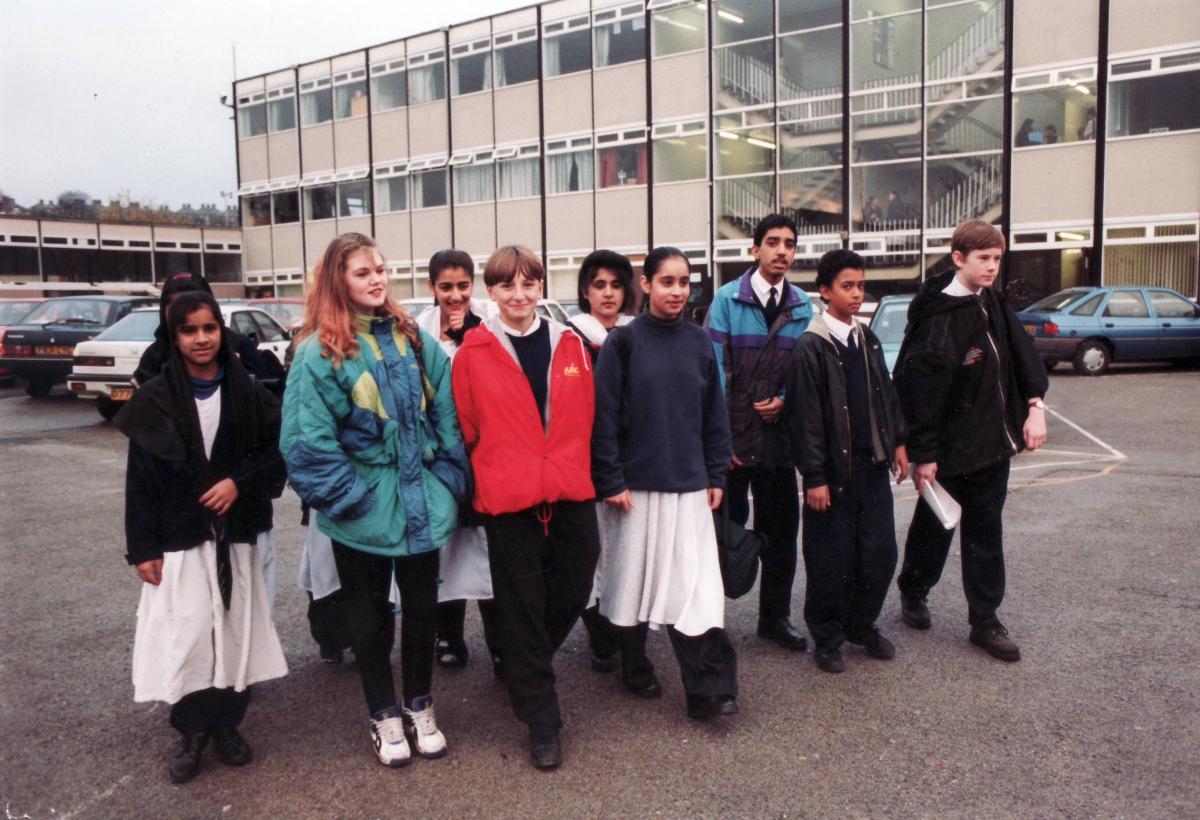 Pupils arriving for school at Grange school, 1994