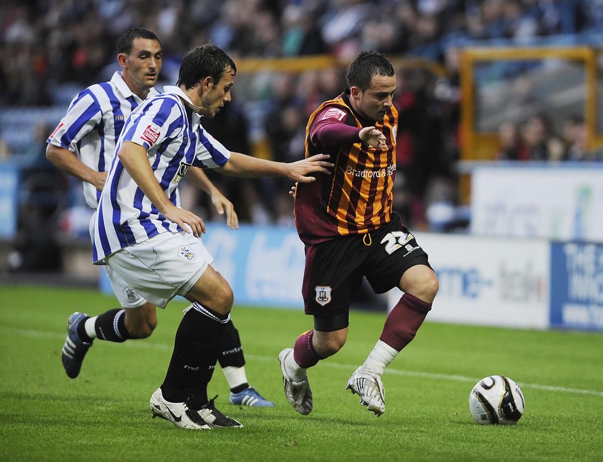 Cup action from Huddersfield v City