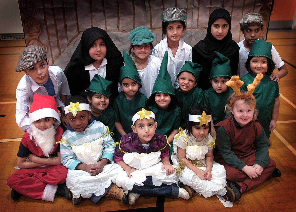The cast of Frizinghall Primary School Nativity