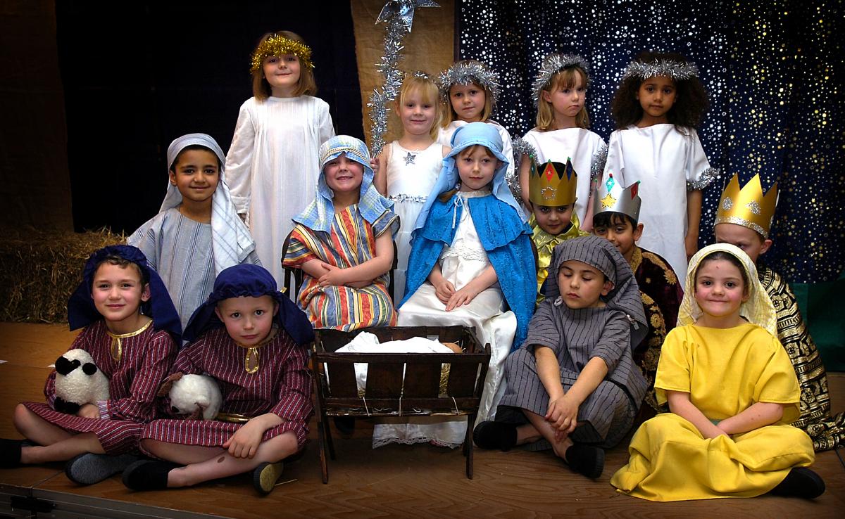 The cast of Holme Farm Primary School Nativity