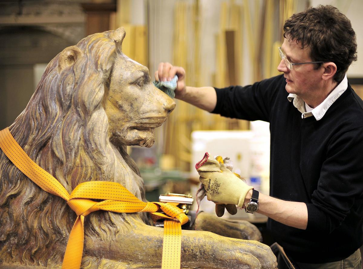 Roary the lion has returned to its pride of place in Lister Park after 26 years. 