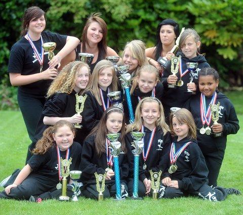 A troupe of Bradford youngsters is through to the world streetdancing championships.