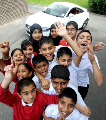 Year six leavers at a Bradford primary school got a taste of the limelight to mark their transition to secondary school. 