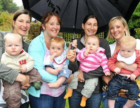 A big babies picnic has met in Otley for the first time. Moormums, an independent group run by mums and dads, staged the event in to help new parents voice concerns and meet other families. 