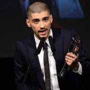 Zayn Malik wows his fans at his first solo gig in London