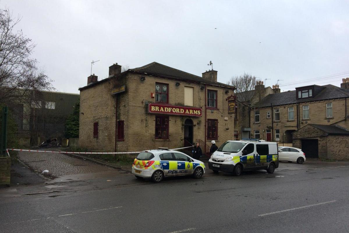Former Bradford Arms pub should be demolished, councillors say