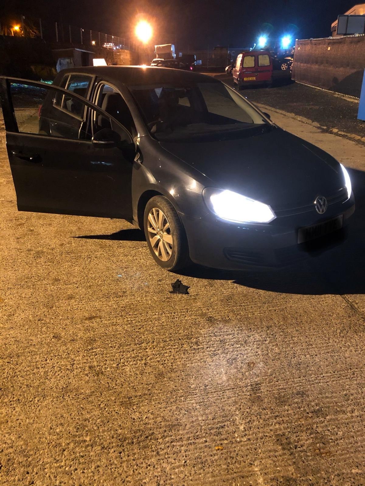 Volkswagen disqualified driver with no seatbelt stopped by police