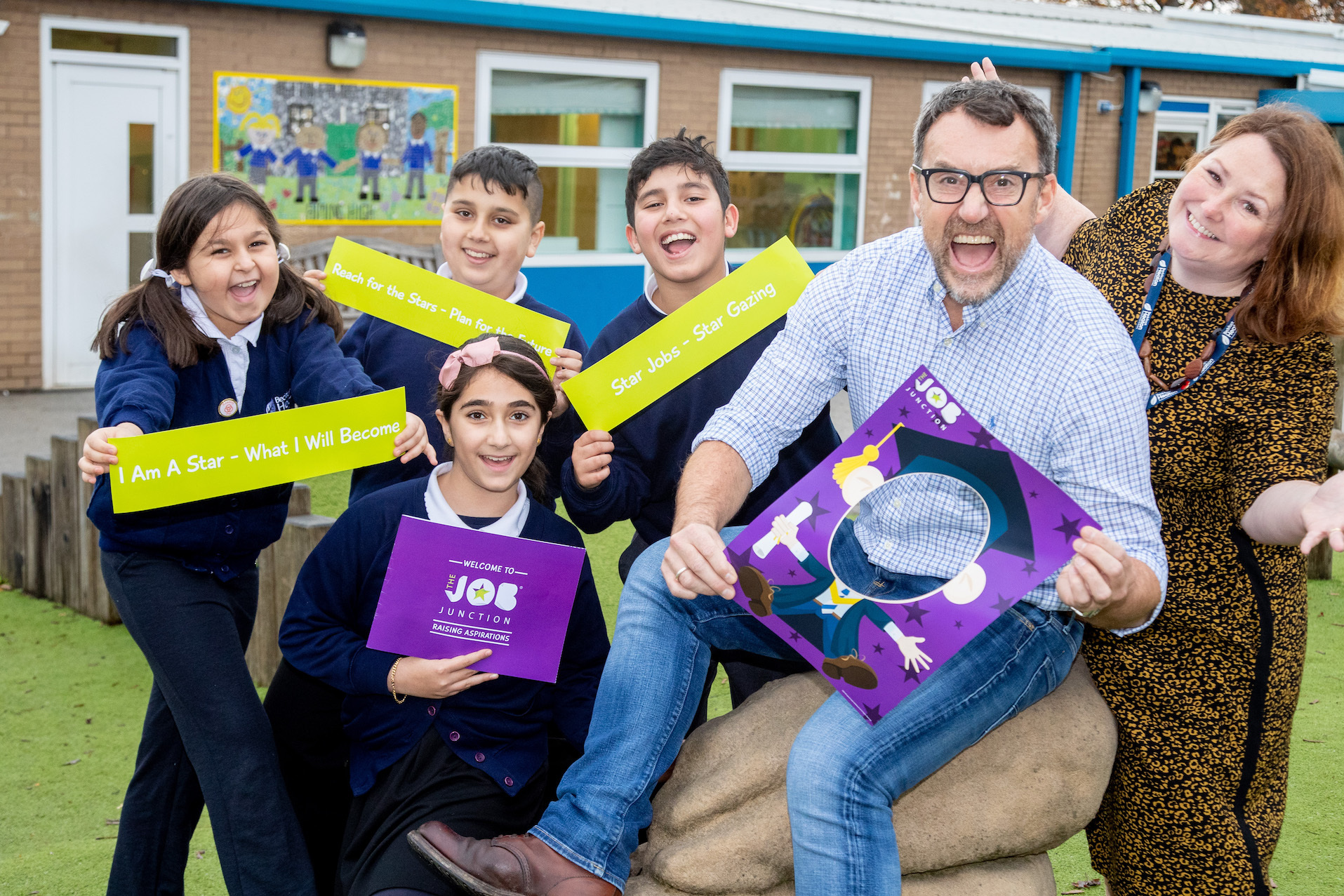 Bradford pupils to get Positive Footprints aspiration training