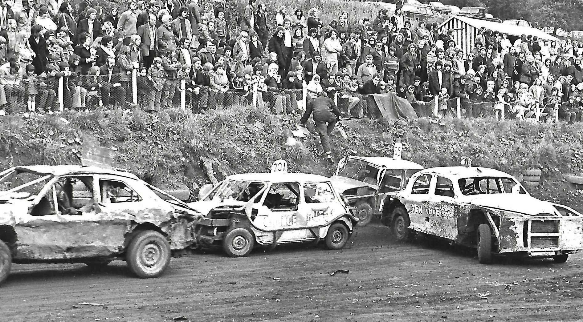 'The Big Three' National Hot Rod Racing in the glory days of the 1970's. 