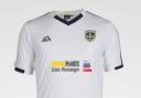 Guiseley U14 Green’s have collaborated with charity ‘Young Minds’ for the 2021/22 shirt
