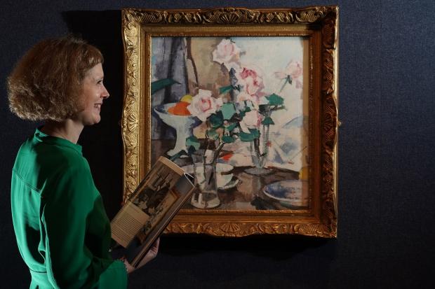 Bradford Telegraph and Argus: Art courses are a great gift option for people interested in painting. Picture: PA