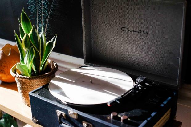 Bradford Telegraph and Argus: See the best record players. (Canva)