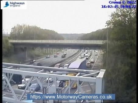Bradford Telegraph and Argus: Queues on the M62, near junction 27 (M621, Gildersome). Picture: National Highways: Yorkshire