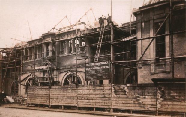 Bradford Telegraph and Argus: Ilkley's library under construction in 1906
