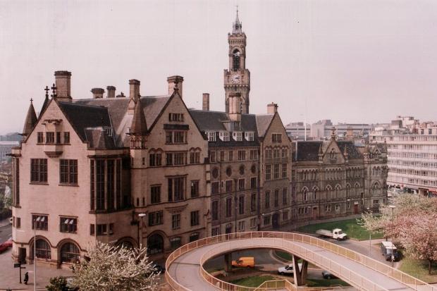 Bradford Telegraph and Argus: City Hall in 1989, with the old bridge across Hall Ings 