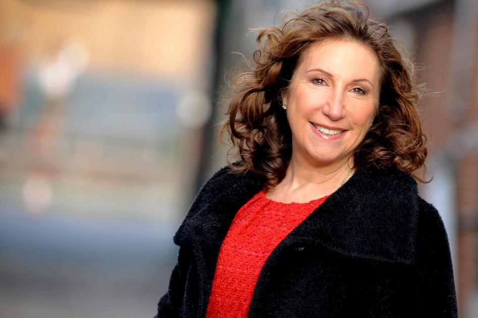‘Mum's shoes are big ones to fill': Gaynor Faye directs Kay Mellor show at Alhambra
