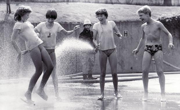 Bradford Telegraph and Argus: Cooling off in Wrose in 1983