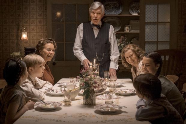 Bradford Telegraph and Argus: Sir Tom Courtenay with Sheridan Smith, Jenny Agutter and the children 