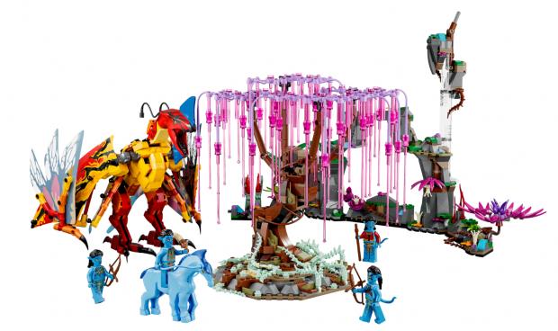 Bradford Telegraph and Argus: LEGO® Avatar Toruk Makto & Tree of Souls. Credit: LEGO