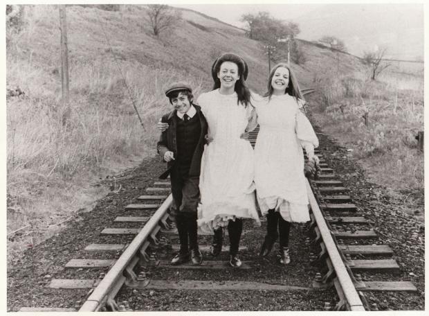 Bradford Telegraph and Argus: Gary Warren, Jenny Agutter and Sally Thomsett on the historic railway 