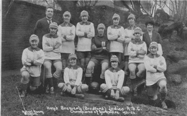 Bradford Telegraph and Argus: Hey's Brewery ladies team, 1922. Pic: Kathryn Hey