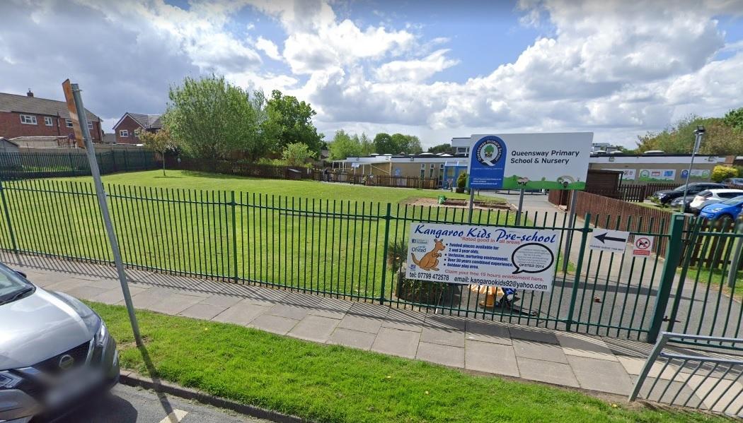 Mum tells of fears for kids if Queensway Primary School, Yeadon closes