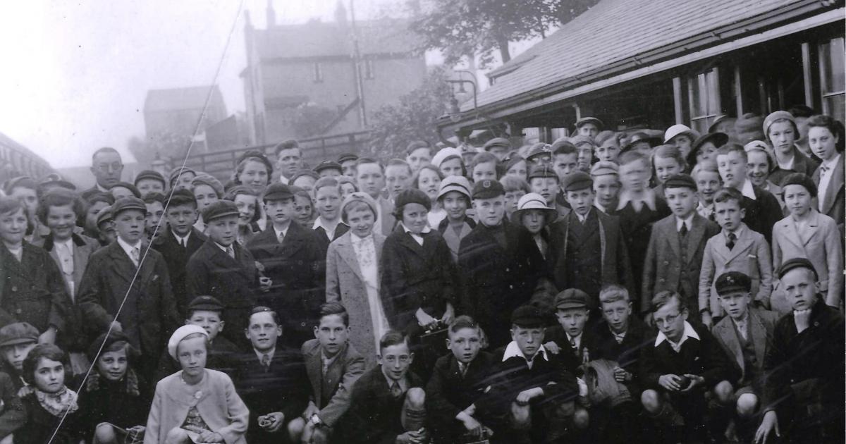 NOSTALGIA: 1937 party of Barnoldswick children heads off to London