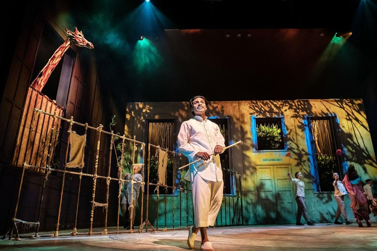 See How Puppetry Creates a Life-Like Tiger in Life of Pi on Broadway 