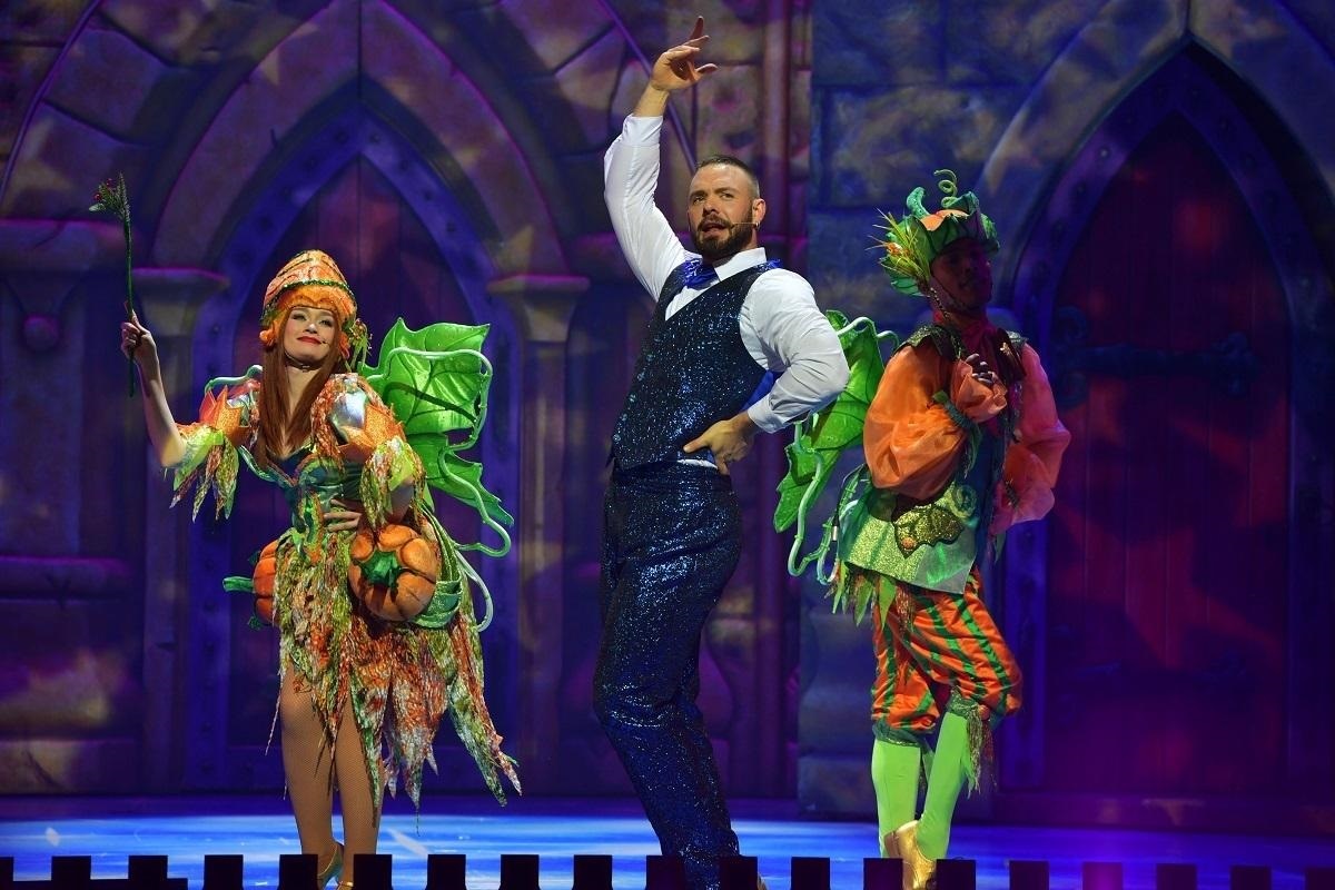 What goes into the Bradford Alhambra panto? Here's a backstage peek | Bradford Telegraph and Argus - Vimarsana News