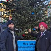 Four baubles were added to the tree by Manoj Joshi DL, Nirmal Singh MBE, vicar John Bavington, and Shamsuddin Ahmed