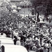 Hundreds of runners taking to the streets of Bradford for the city’s 1982 Marathon