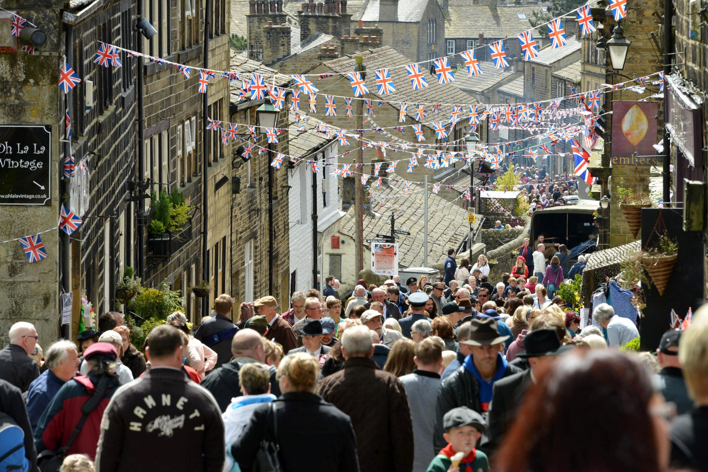 Drive to raise £10,000 to employ professionals to help stage 2019 Haworth 1940s Weekend